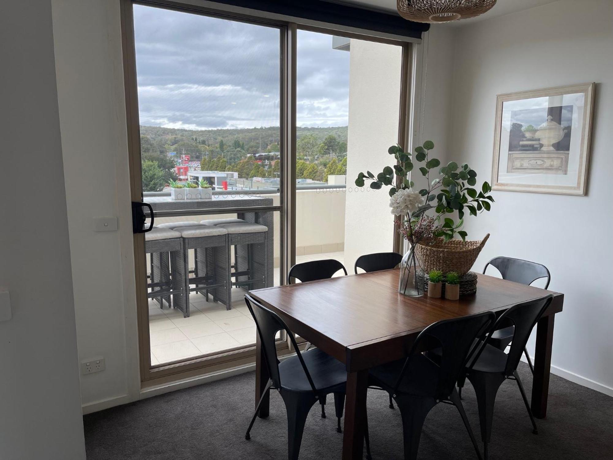 Qbn Cracker: 2Br, 2Ba, 2 Secure B/ Ment Car Parks Apartment Queanbeyan Exterior photo